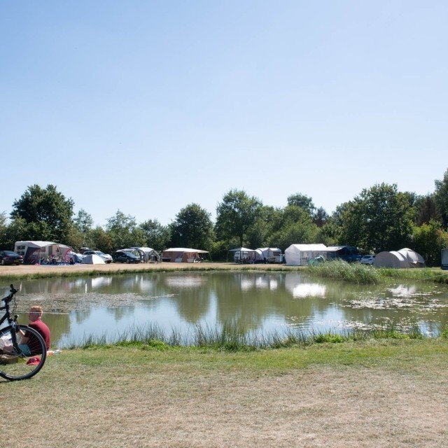 Standaard- plaats 6 amp.