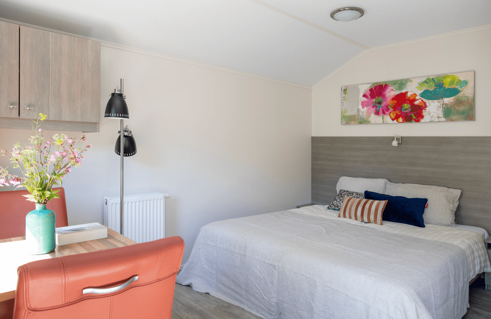 Cottage hotelkamer bed verkleind