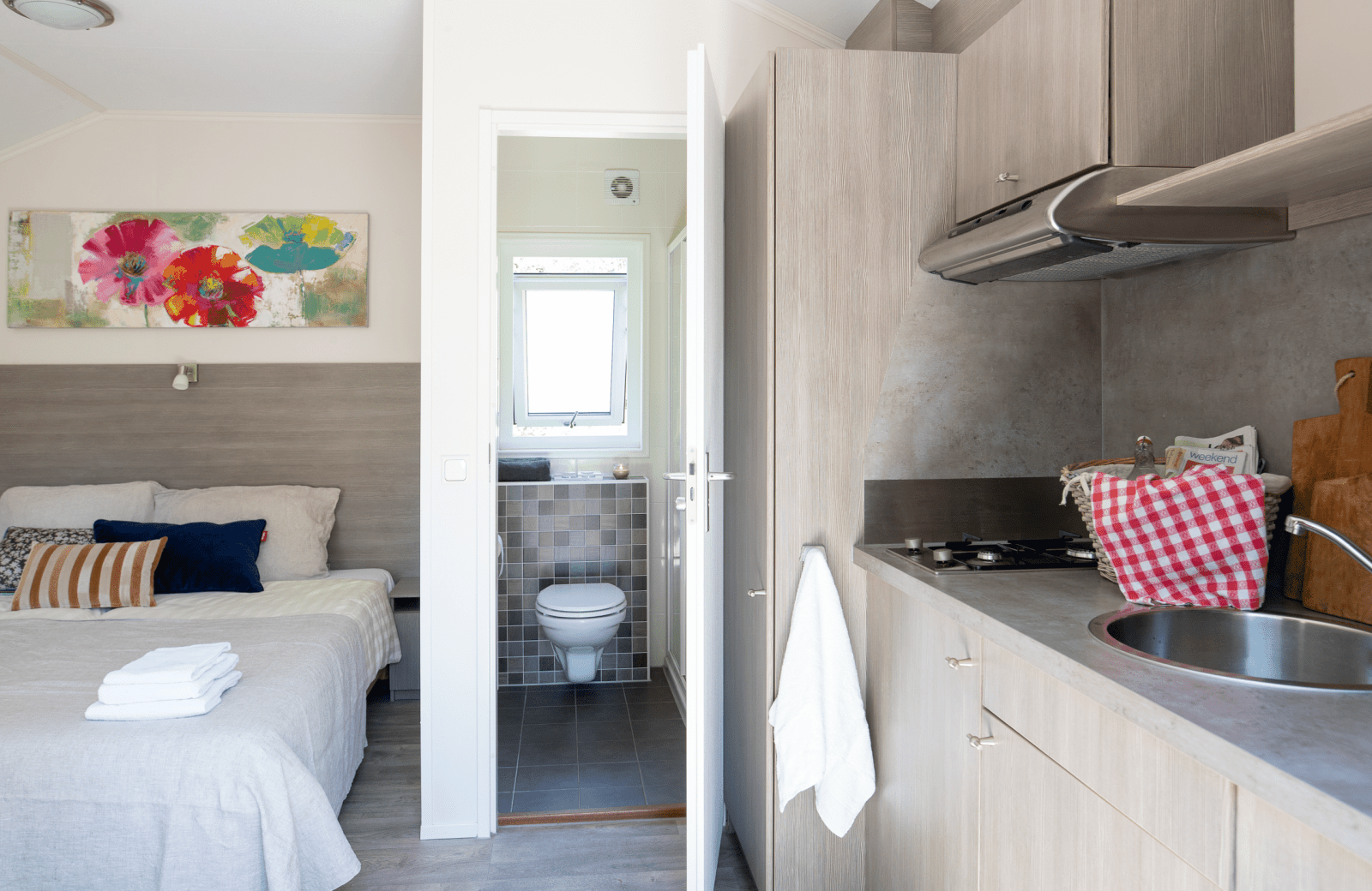 Cottage hotelkamer doorkijk verkleind