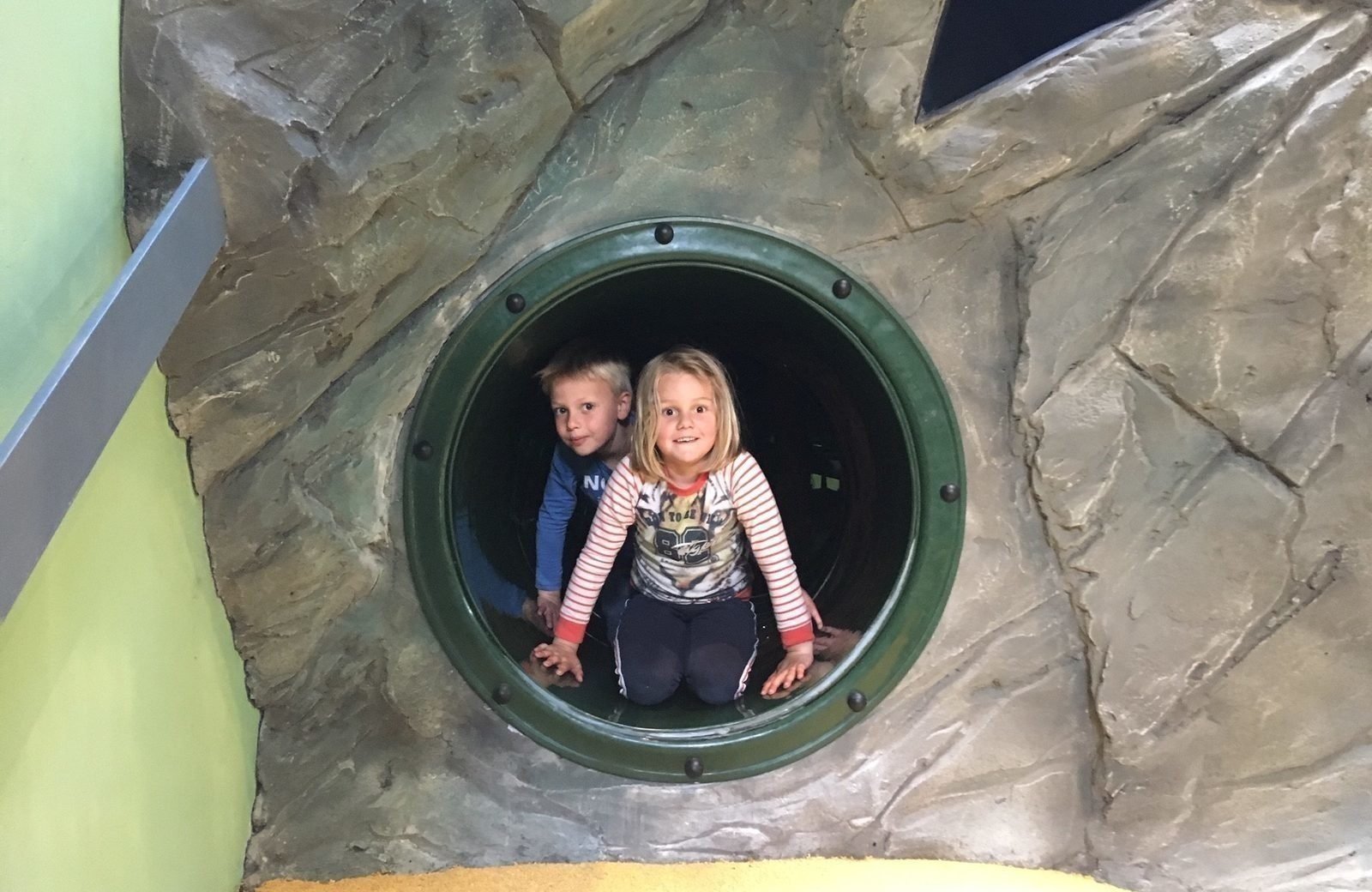 Indoor-Spielplatz: idealer Herbsturlaub 